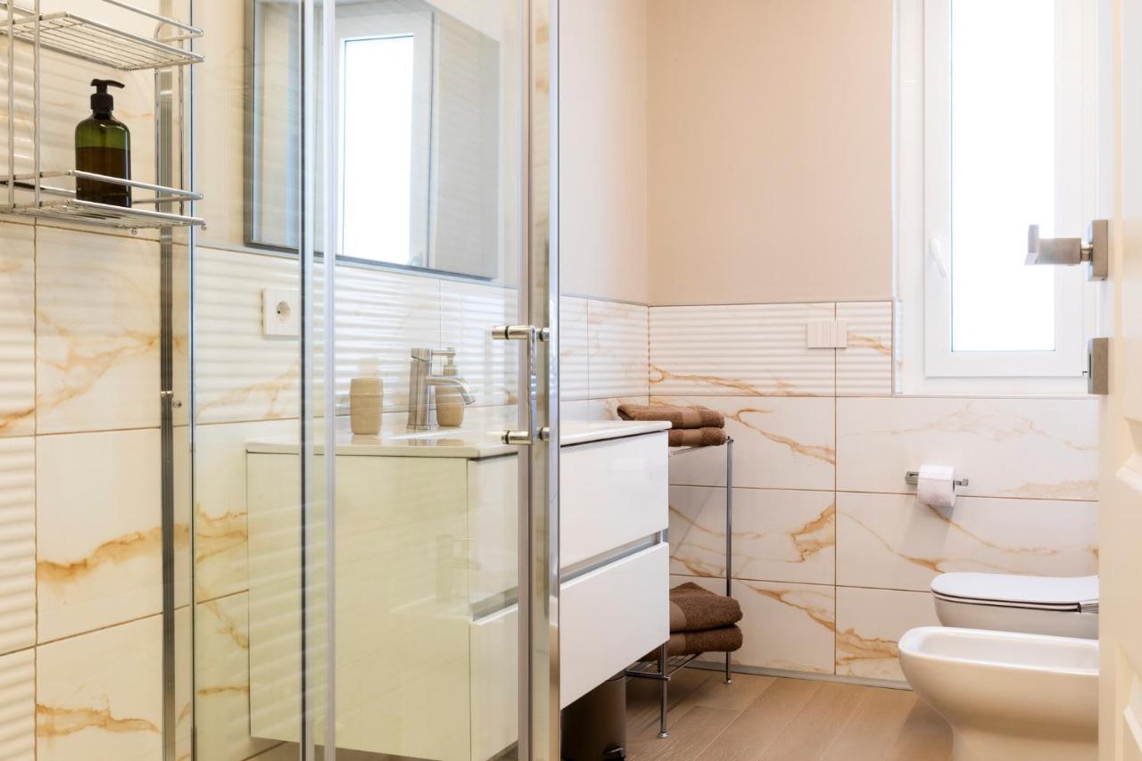 אסטי Aro Design Suite מראה חיצוני תמונה